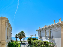 Буржуазная квартира с видом на Promenade Des Anglais