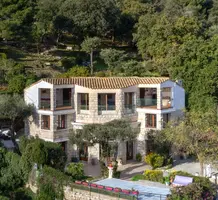 Вилла с потенциалом и видом на мыс Cap Ferrat, продажа. №49433. ЭстейтСервис.