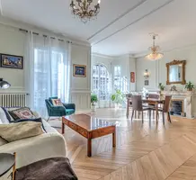 Буржуазная квартира в центре Ниццы - Rue Cronstadt, продажа. №48735. ЭстейтСервис.